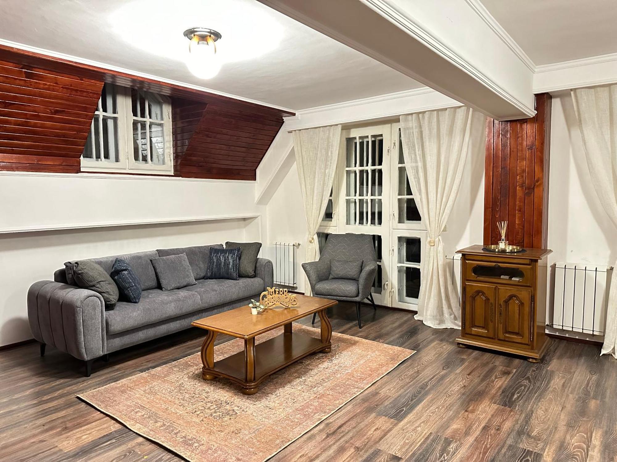 Pine Peak Apartments เปรดัล ภายนอก รูปภาพ