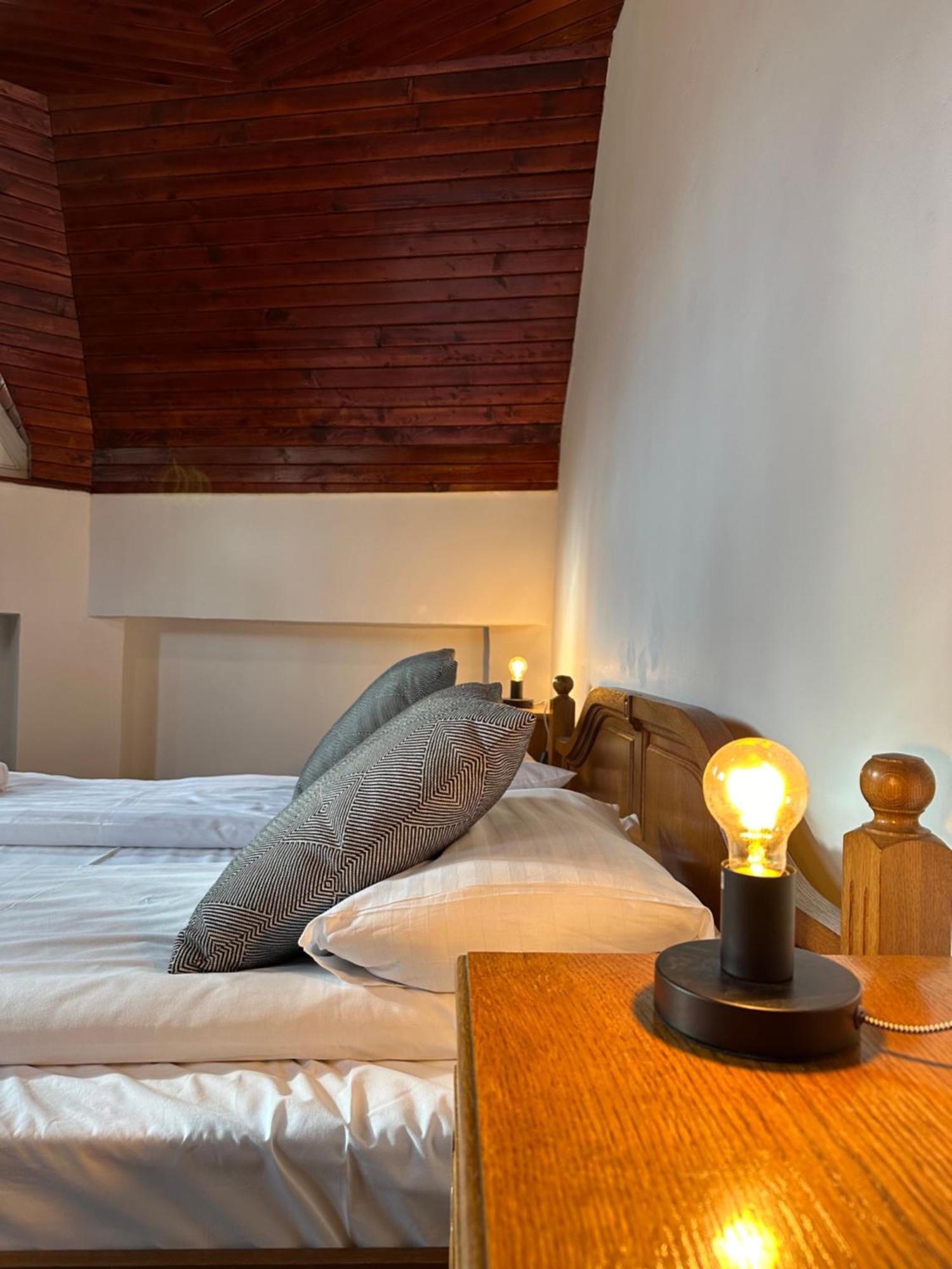 Pine Peak Apartments เปรดัล ภายนอก รูปภาพ